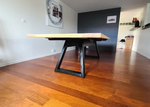 Fabricant de table en bois
