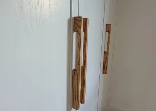 Porte sur mesure pour placard blanc